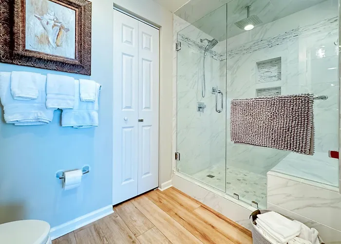 Club B-704 New-completely Updated-built-in Ice Maker-beachfront-resort Apartment